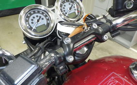 TRIUMPH BONNEVILLE T100 2022