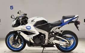 HONDA CBR600RR GEN 3 2009 PC40