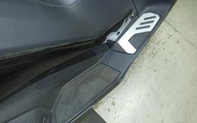 YAMAHA T-MAX 560 T 2021 SJ19J