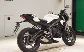 TRIUMPH STREET TRIPLE S 2021