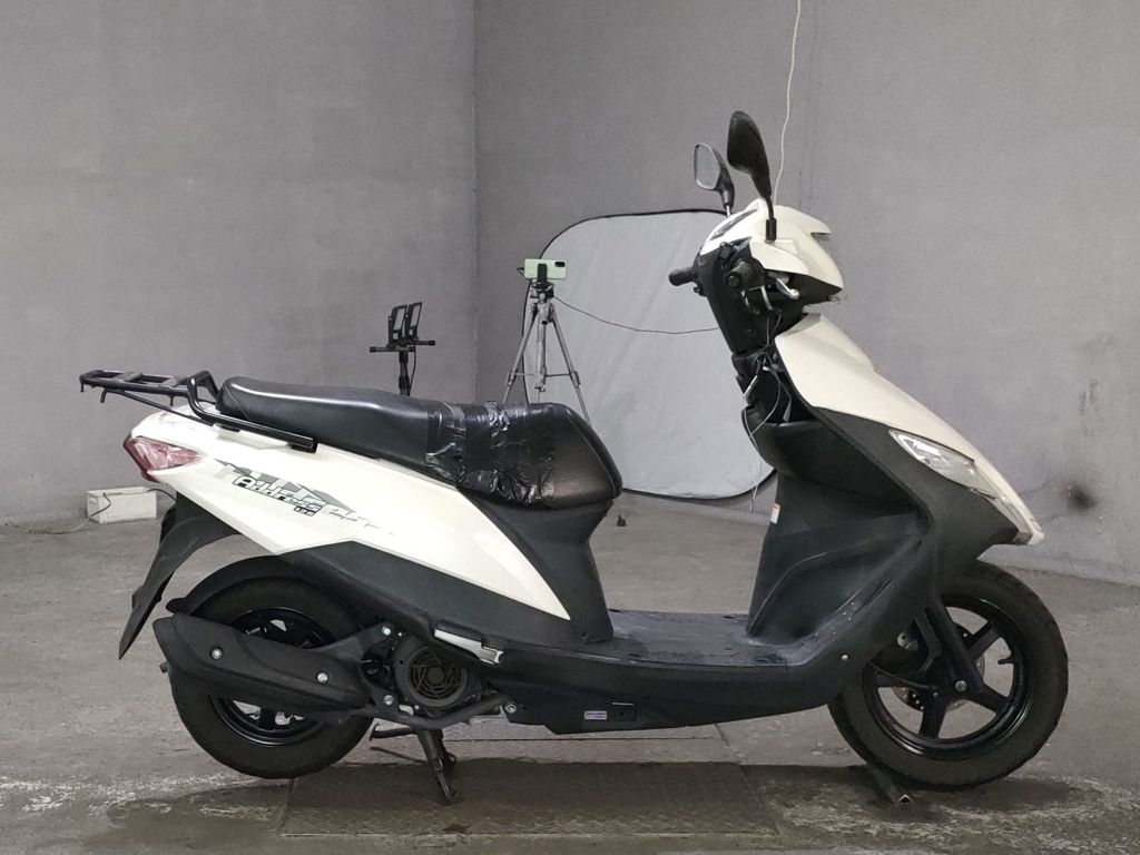 Фото Suzuki ADDRESS V125 с японского аукциона