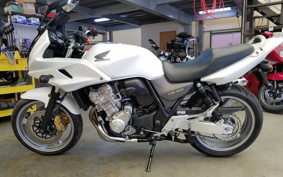 HONDA CB400SFV-3 BOLDOR 2010 NC42