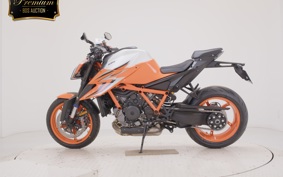 KTM 1290 SUPER DUKE R EVO