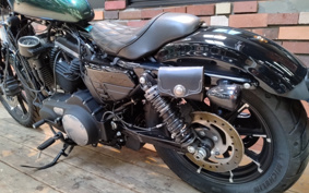 HARLEY XL883N 2018 LE2