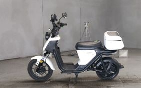 OTHER XEAM niu U Pro ..