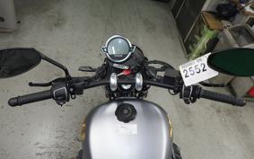 MOTO GUZZI V9 BOBBER 2022