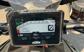 KTM 1290SUPERDUKEREVO 2023 V3940