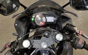 YAMAHA YZF-R25 RG10J