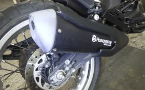 HUSQVARNA SVARTPILEN 401 2018