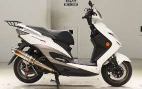 YAMAHA CYGNUS 125 XSR 2 2001 SE44J