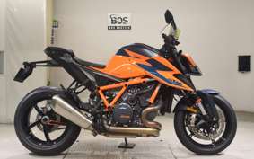 KTM 1290 SUPER DUKE R 2021