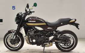KAWASAKI Z900RS 2025 ZR900K