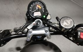 TRIUMPH STREET TWIN 2018 DAD74G