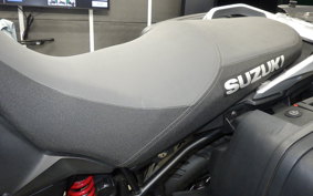 SUZUKI Vｽﾄﾛｰﾑ1000XTA 2019 VU51A