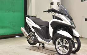 YAMAHA TRICITY 125 1997 SE82J