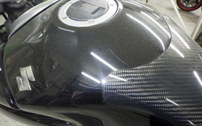 SUZUKI GSR250