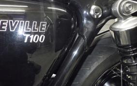 TRIUMPH BONNEVILLE T100 2023