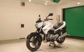 SUZUKI GSR250 2020