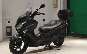 SUZUKI SKYWAVE 200 (Burgman 200)