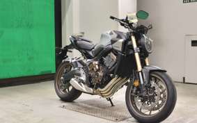 HONDA CB650R E-Clutch 2025 RH17