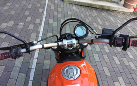 DUCATI SCRAMBLER SIXTY2 2018 KA00