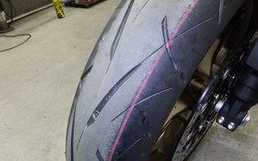 HONDA CB650R E-Clutch 2025 RH17