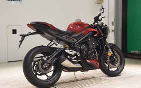 TRIUMPH STREET TRIPLE RS 2025