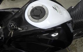 KAWASAKI Z800 2013