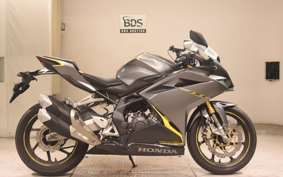 HONDA CBR250RR MC51