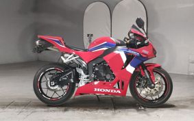 HONDA CBR600RR 2022 PC40