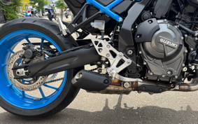 SUZUKI GSX-8S EM1AA