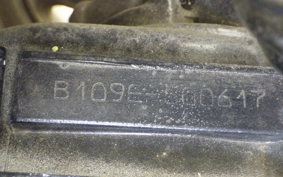 YAMAHA ｱｸｼｽ100 2001 SB06J