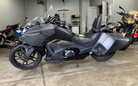 HONDA NM4 VULTUS -02 2014 RC82