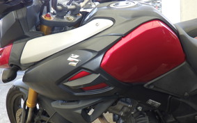SUZUKI Vｽﾄﾛｰﾑ1000A 2014 VU51A