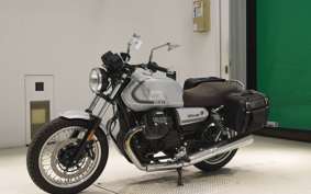 MOTO GUZZI V7 SPECIAL 2023