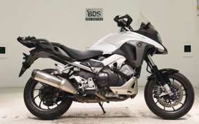 HONDA VFR800X 2015 RC80