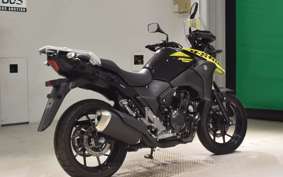 SUZUKI Vｽﾄﾛｰﾑ250A 2011