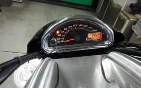SUZUKI BOULEVARD 400 2013