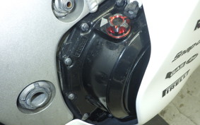 SUZUKI GSX-1300R HAYABUSA 2000