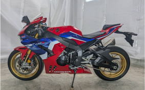 HONDA CBR1000RR-R FB SP 2022 SC82