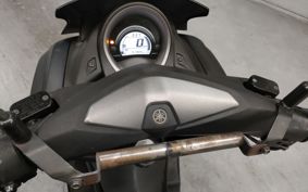 YAMAHA N-MAX 155 SG50J