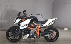 KTM 990 SUPER DUKE VD940