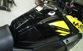 SUZUKI Vｽﾄﾛｰﾑ250A