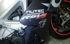 APRILIA RSV4 1100ファクト 2020