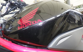 HONDA VTR 250 Gen. 2 2025 MC33