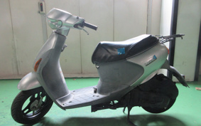 SUZUKI LETS4 CA46A