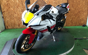YAMAHA YZF-R1 2023 RN65J
