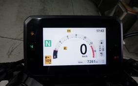 HONDA CB650R E-Clutch 2024 RH17