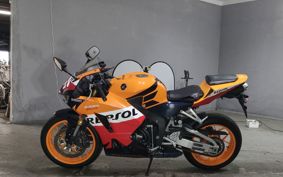 HONDA CBR600RR PC40
