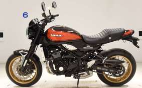 KAWASAKI Z900RS 2025 ZR900K